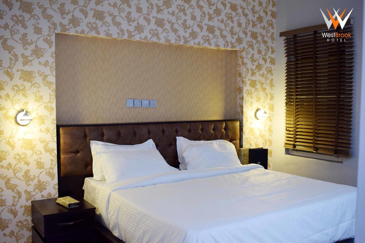 Westbrook Hotel Owerri 외부 사진