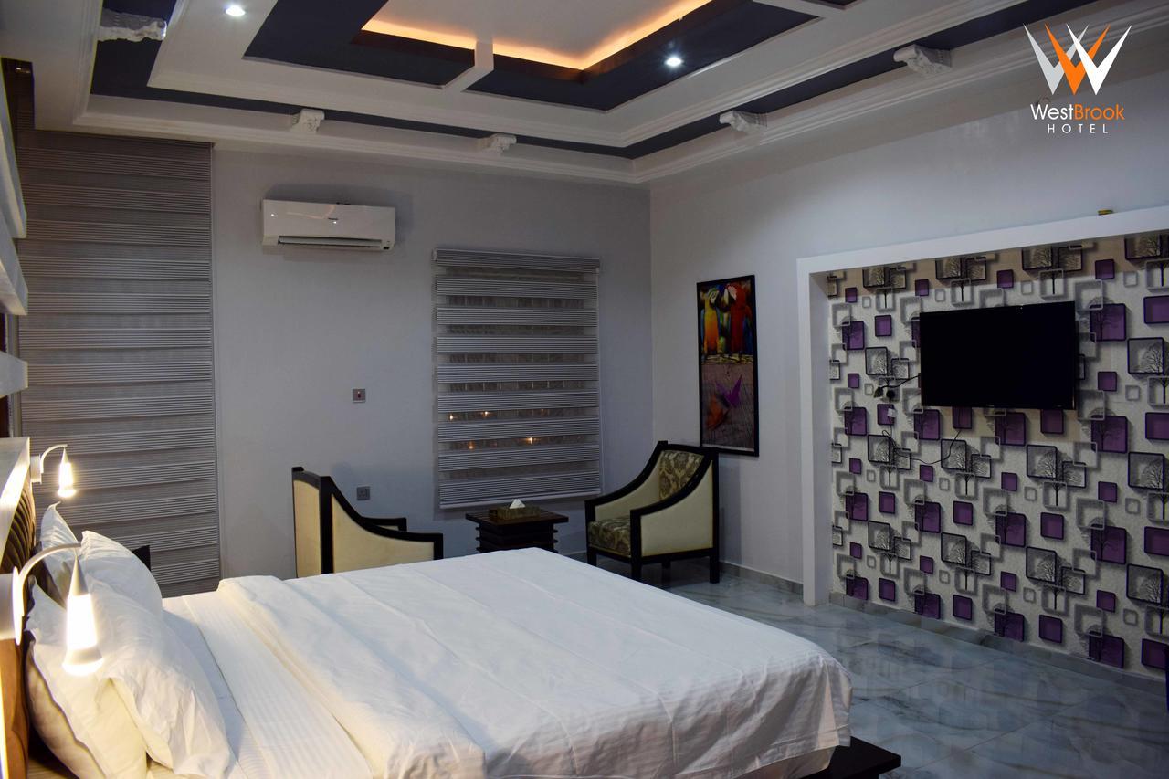 Westbrook Hotel Owerri 외부 사진