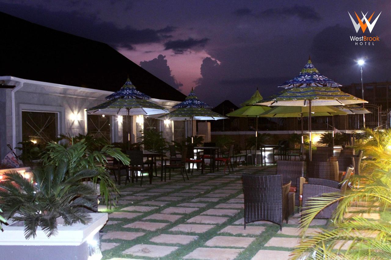 Westbrook Hotel Owerri 외부 사진