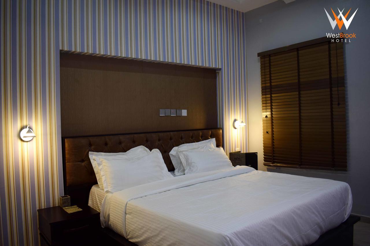 Westbrook Hotel Owerri 외부 사진