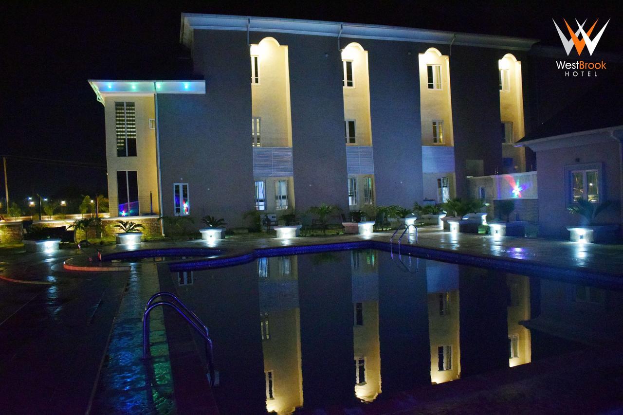 Westbrook Hotel Owerri 외부 사진