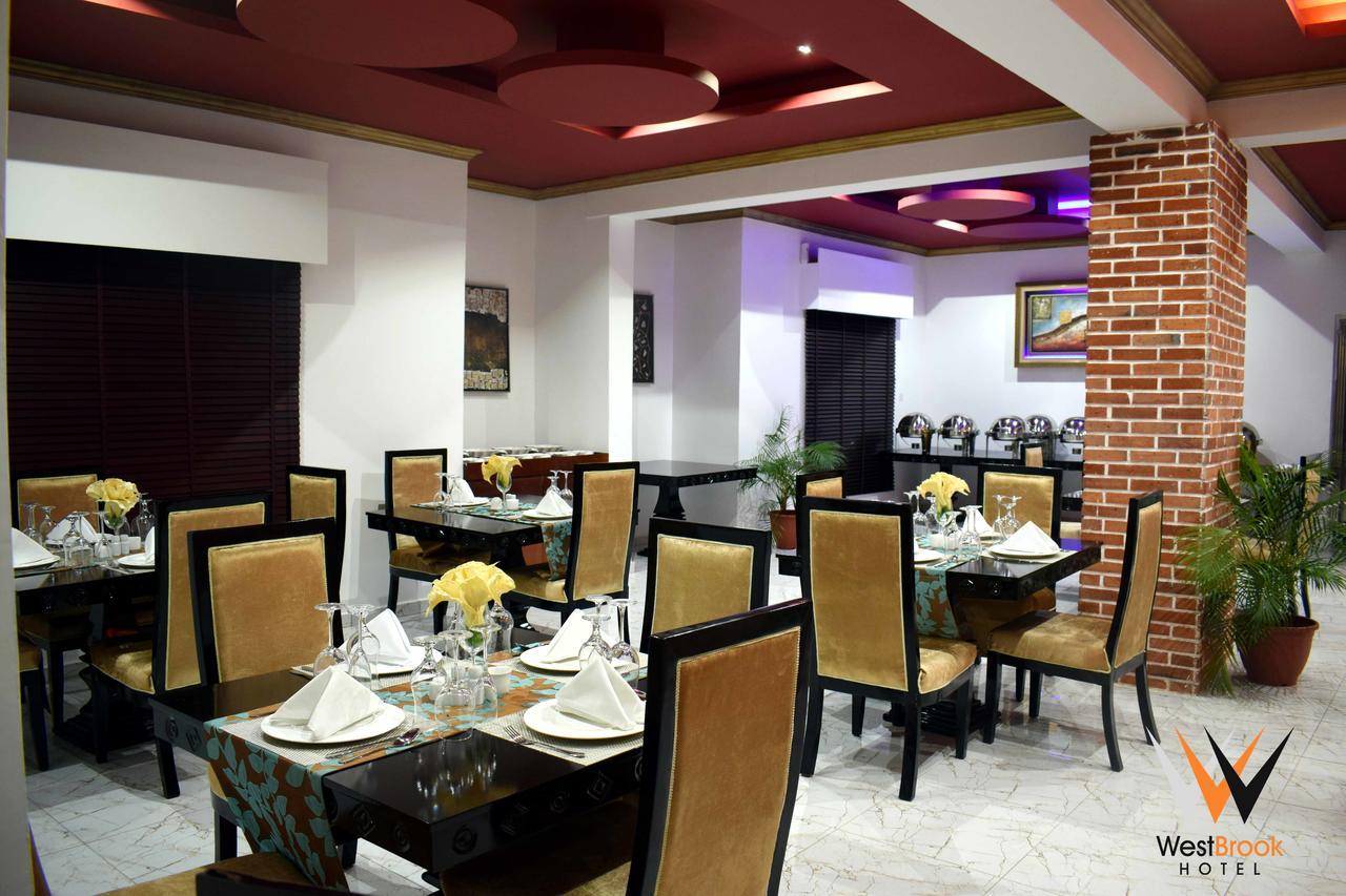 Westbrook Hotel Owerri 외부 사진