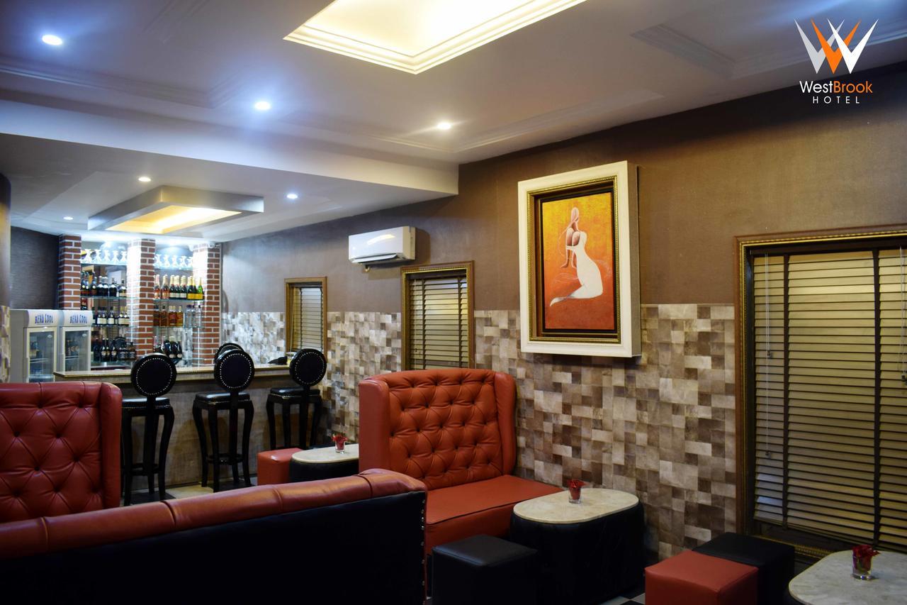 Westbrook Hotel Owerri 외부 사진