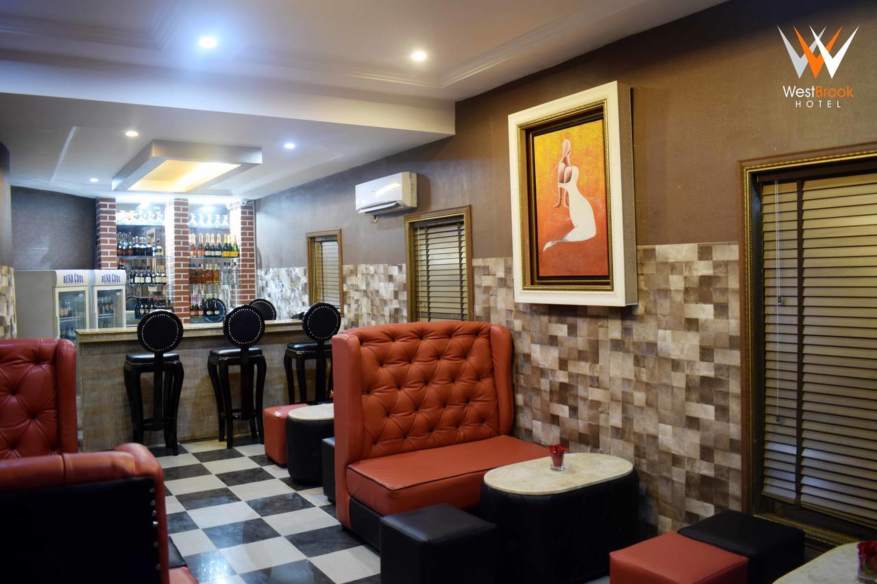 Westbrook Hotel Owerri 외부 사진