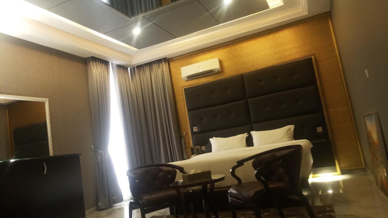 Westbrook Hotel Owerri 외부 사진