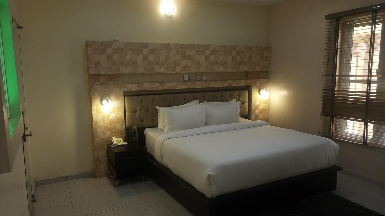 Westbrook Hotel Owerri 외부 사진